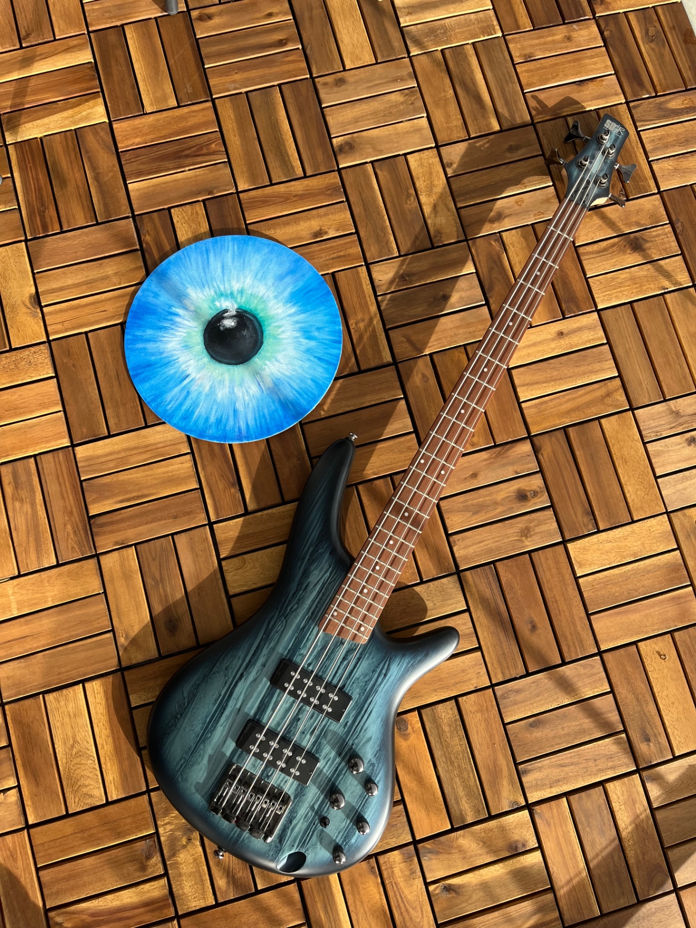 Iris II — Blue view 2