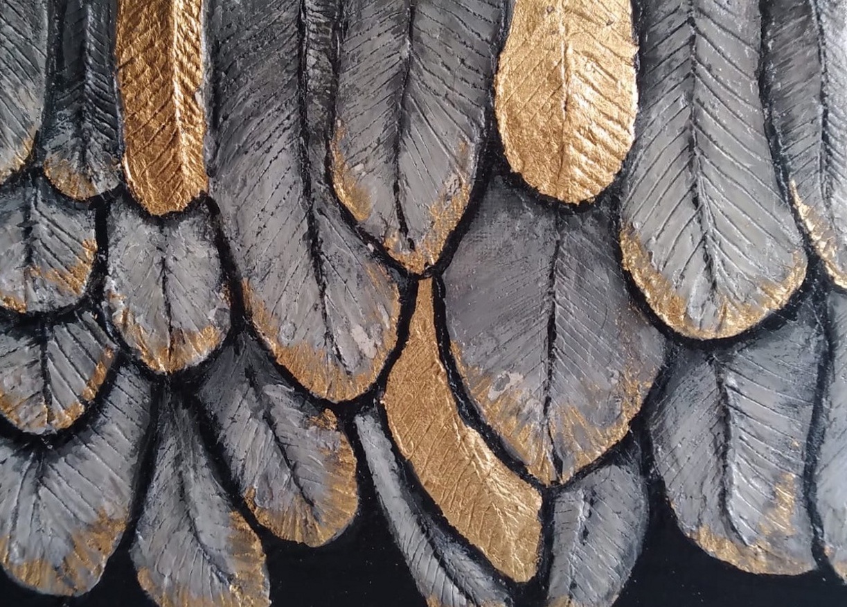 Plumage in Gold